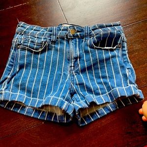 Altard state Jean shorts perfect for summer
